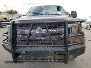 2017 Ford Super Duty F-250 SRW XLT with VIN 1FTBF2B61HEE97613, listed as a Copart auction lot 87457034 with 147,853 mi miles and Salvage Title. Bid and sale history available at carsss.com. Image 5.
