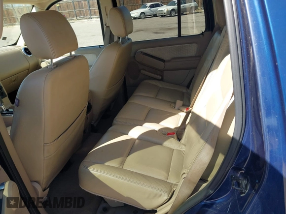 2008 Ford Explorer XLT with VIN 1FMEU73E88UA75121, listed as a IAAI auction lot 41714427 with 238,774 mi miles and . Bid and sale history available at carsss.com. Image 8.