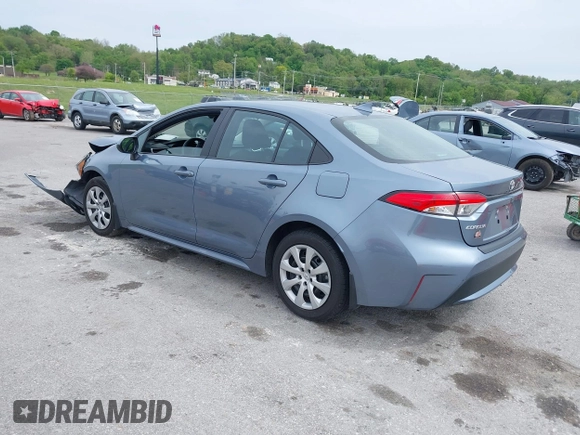 2022 Toyota Corolla LE with VIN 5YFEPMAE9NP349268, listed as a IAAI auction lot 39291224 with 52,228 mi miles. Bid and sale history available at carsss.com. Image 3.