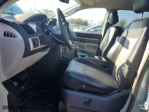 2010 Chrysler Town & Country Touring Plus with VIN 2A4RR8D1XAR357282, listed as a Copart auction lot 88360385 with 94,870 mi miles and Clean Title. Bid and sale history available at carsss.com. Image 7.