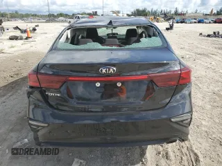 2021 Kia Forte LXS z VIN 3KPF24AD0ME308702, wystawiony jako Copart lot #57252185 z przebiegiem 103 836 mil mil oraz Nie do naprawy • Non repairable. Historia ofert i sprzedaży dostępna na DreamBid. Obrazek 6.