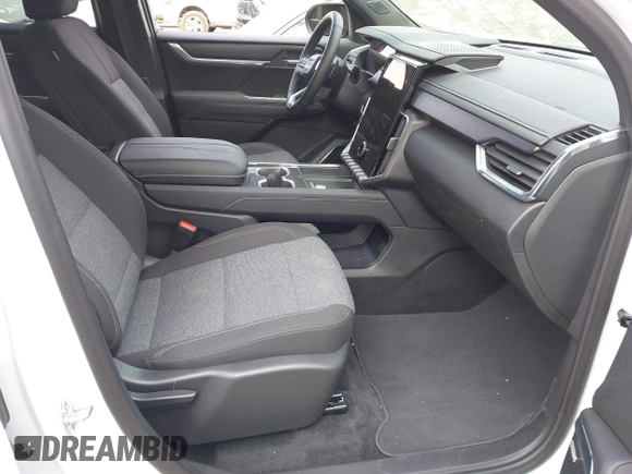 2025 GMC Acadia FWD Elevation z VIN 1GKENKRS8SJ158370, wystawiony jako IAAI lot #41933065 z przebiegiem Nie podano mil oraz . Historia ofert i sprzedaży dostępna na DreamBid. Obrazek 5.