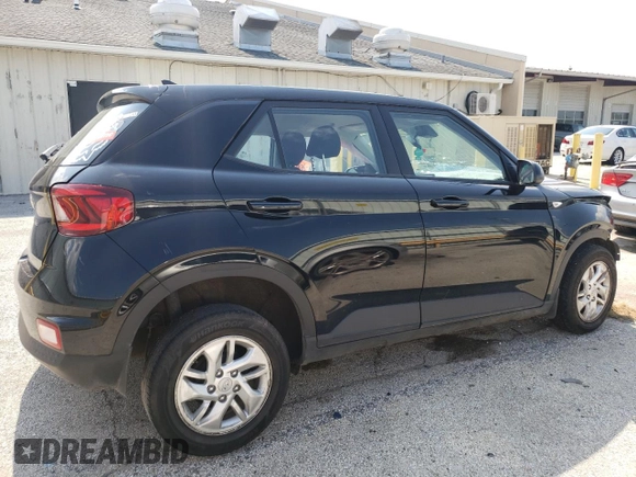 2022 Hyundai Venue SE with VIN KMHRB8A3XNU198171, listed as a Copart auction lot 62867884 with Not provided miles and Salvage title. Bid and sale history available at DreamBid. Image 3.