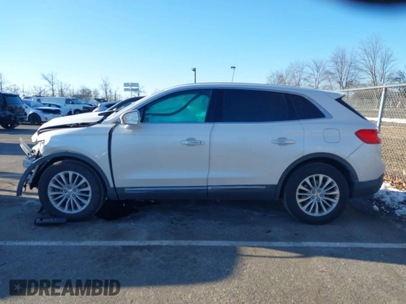 2017 Lincoln MKX Select with VIN 2LMPJ8KR5HBL34766, listed as a IAAI auction lot 41339942 with 157,186 mi miles. Bid and sale history available at carsss.com. Image 15.