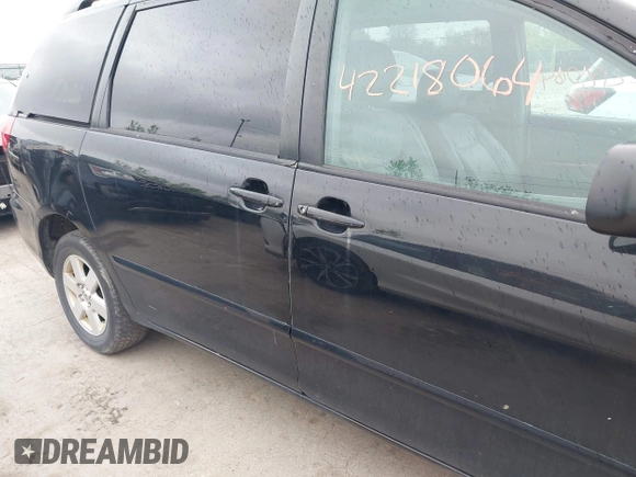2010 Toyota Sienna XLE with VIN 5TDYK4CC9AS337081, listed as a IAAI auction lot 42218064 with 260,606 mi miles and . Bid and sale history available at carsss.com. Image 13.
