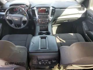 2019 Chevrolet Suburban LS z VIN 1GNSCGKCXKR156097, wystawiony jako Copart lot #64475154 z przebiegiem 101 739 mil mil oraz Nie do naprawy • Non repairable. Historia ofert i sprzedaży dostępna na DreamBid. Obrazek 8.