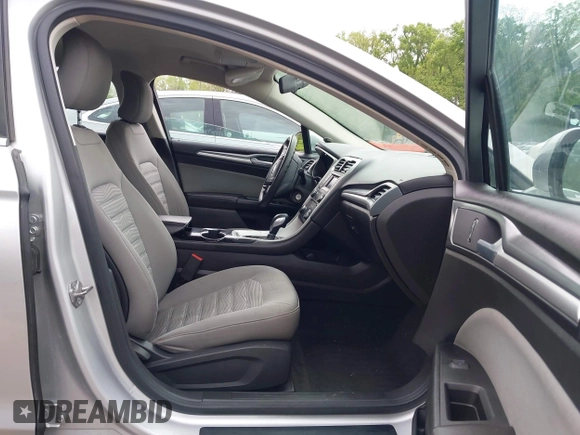 2016 Ford Fusion S z VIN 3FA6P0G76GR155001, wystawiony jako IAAI lot #42158562 z przebiegiem 147 964 mil mil oraz . Historia ofert i sprzedaży dostępna na DreamBid. Obrazek 5.
