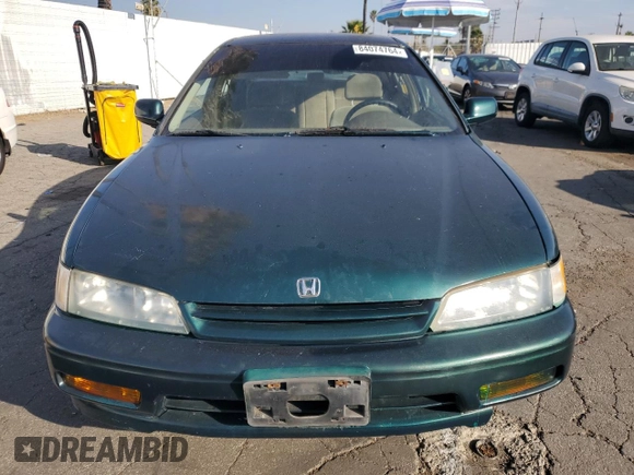 1995 Honda Accord LX с VIN 1HGCD5633SA021651, выставлен на аукционе Copart как лот 84074764 с пробегом 137 788 миль миль и Списание • Salvage title. История ставок и продаж доступна на DreamBid. Изображение 5.