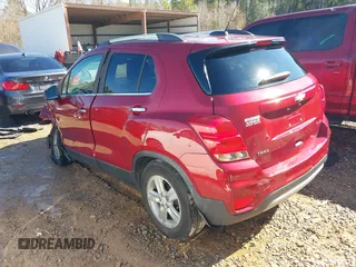 2018 Chevrolet Trax LT with VIN 3GNCJLSB2JL375569, listed as a IAAI auction lot 41377630 with 98,238 mi miles. Bid and sale history available at carsss.com. Image 3.
