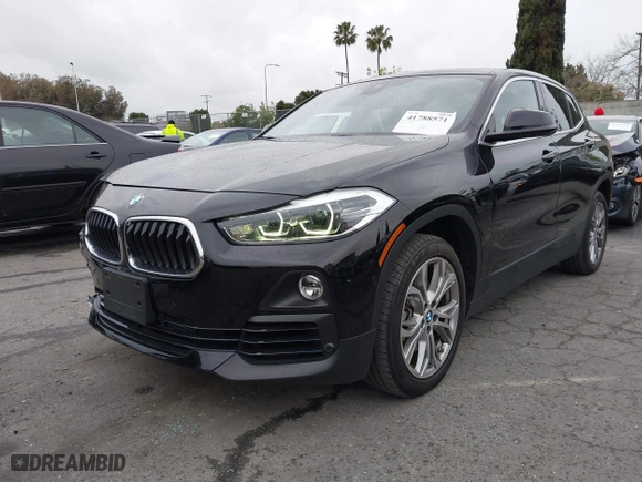 2020 BMW X2 sDrive28i with VIN WBXYH9C08L5R62746, listed as a IAAI auction lot 41788571 with 20,981 mi miles. Bid and sale history available at carsss.com. Image 17.