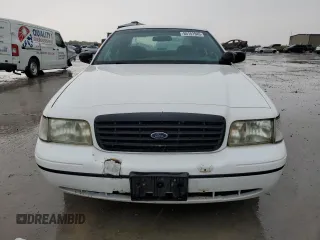1999 Ford Crown Victoria Police с VIN 2FAFP71W6XX179647, выставлен на аукционе Copart как лот 55151945 с пробегом 124 558 миль миль и Чистый • Clean title. История ставок и продаж доступна на DreamBid. Изображение 5.