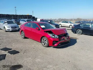 2021 Kia Forte LXS with VIN 3KPF24AD8ME384474, listed as a IAAI auction lot 41769817 with 32,115 mi miles. Bid and sale history available at carsss.com. Image 1.