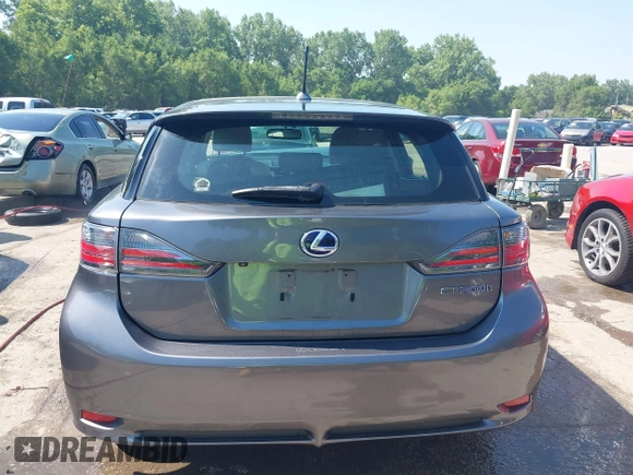 2013 Lexus CT 200h with VIN JTHKD5BH8D2150167, listed as a IAAI auction lot 42440559 with 138,783 mi miles and . Bid and sale history available at DreamBid. Image 16.