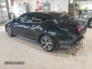 2017 Nissan Maxima SV with VIN 1N4AA6AP7HC405028, listed as a IAAI auction lot 41358504 with 92,231 mi miles. Bid and sale history available at carsss.com. Image 3.