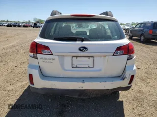 2011 Subaru Outback 2.5i z VIN 4S4BRCACXB3438773, wystawiony jako Copart lot #56755335 z przebiegiem 184 518 mil mil oraz Szkoda całkowita • Salvage title. Historia ofert i sprzedaży dostępna na DreamBid. Obrazek 6.