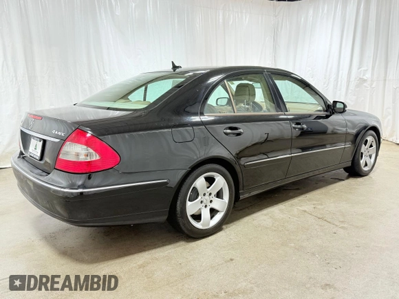 2007 Mercedes-Benz E 550 with VIN WDBUF90X77X223895, listed as a Copart auction lot 54968615 with 102,781 mi miles and Clean Title. Bid and sale history available at carsss.com. Image 4.
