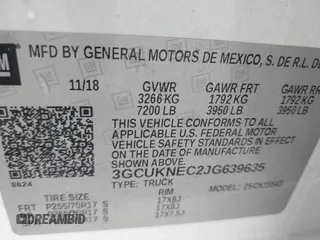 2018 Chevrolet Silverado 1500 Work Truck with VIN 3GCUKNEC2JG639635, listed as a IAAI auction lot 41140556 with 60,998 mi miles. Bid and sale history available at carsss.com. Image 9.
