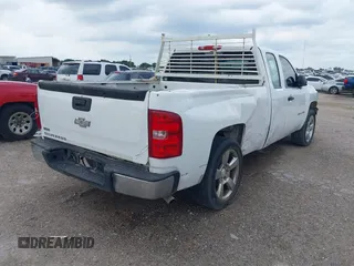 2007 Chevrolet Silverado 1500 LT w/1LT with VIN 1GCEC19077Z540649, listed as a IAAI auction lot 42037356 with 226,277 mi miles. Bid and sale history available at carsss.com. Image 4.