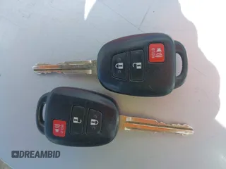 2013 Toyota RAV4 XLE с VIN JTMWFREV0D5013681, выставлен на аукционе IAAI как лот 42164769 с пробегом 286 017 миль миль и . История ставок и продаж доступна на DreamBid. Изображение 11.