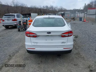 2019 Ford Fusion Hybrid SEL with VIN 3FA6P0MU3KR189612, listed as a IAAI auction lot 41422745 with 95,130 mi miles. Bid and sale history available at carsss.com. Image 16.