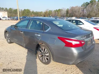 2017 Nissan Altima 2.5 SR with VIN 1N4AL3AP6HC280239, listed as a IAAI auction lot 41797573 with 183,638 mi miles. Bid and sale history available at carsss.com. Image 3.