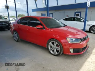 2015 Volkswagen Jetta GLI SE z VIN 3VW4S7AJ9FM417079, wystawiony jako Copart lot #63980375 z przebiegiem 100 949 mil mil oraz Szkoda całkowita • Salvage title. Historia ofert i sprzedaży dostępna na DreamBid. Obrazek 4.