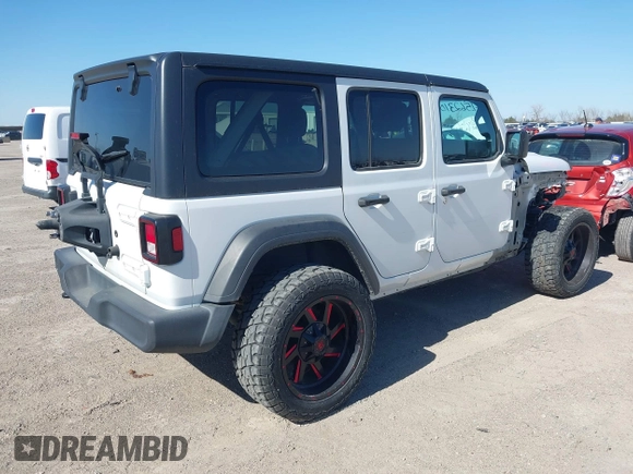 2021 Jeep Wrangler Unlimited Willys z VIN 1C4HJXDN3MW525460, wystawiony jako IAAI lot #41770265 z przebiegiem 76 480 mil mil oraz . Historia ofert i sprzedaży dostępna na DreamBid. Obrazek 4.