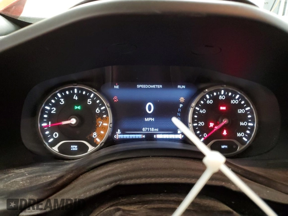 2018 Jeep Renegade Latitude with VIN ZACCJBBB3JPH01860, listed as a Copart auction lot 46614685 with 67,118 mi miles and Salvage title. Bid and sale history available at DreamBid. Image 9.