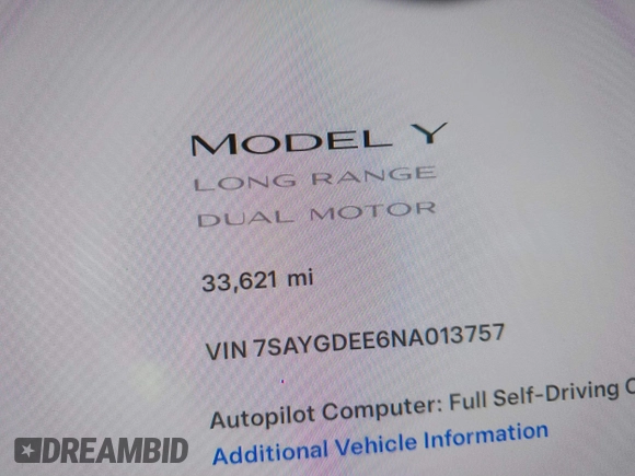 2022 Tesla Model Y Long Range z VIN 7SAYGDEE6NA013757, wystawiony jako IAAI lot #41364867 z przebiegiem 33 621 mil mil oraz . Historia ofert i sprzedaży dostępna na DreamBid. Obrazek 16.