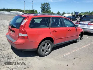 2006 Volvo V50 with VIN YV1MJ682262169015, listed as a Copart auction lot 72363604 with 152,210 mi miles and Salvage Title. Bid and sale history available at carsss.com. Image 3.