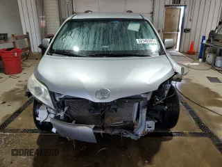 2012 Toyota Sienna LE AAS with VIN 5TDKK3DC6CS264818, listed as a Copart auction lot 52145145 with 143,510 mi miles and Salvage Title. Bid and sale history available at carsss.com. Image 5.