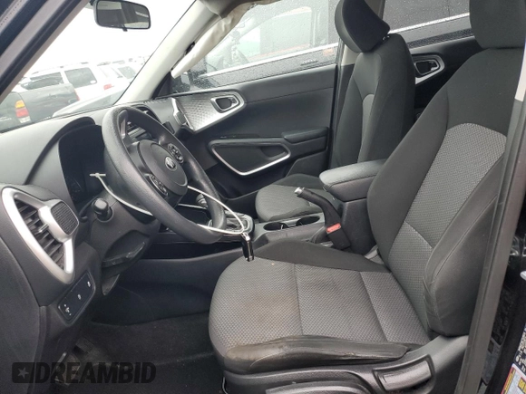 2020 Kia Soul LX with VIN KNDJ23AU9L7064440, listed as a Copart auction lot 48217275 with 152,421 mi miles and Salvage Title. Bid and sale history available at carsss.com. Image 7.