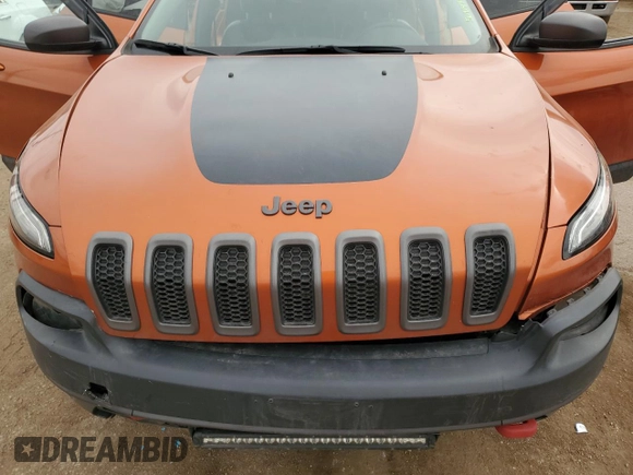 2016 Jeep Cherokee Trailhawk with VIN 1C4PJMBS2GW132928, listed as a Copart auction lot 50914955 with 156,993 mi miles and Salvage Title. Bid and sale history available at DreamBid. Image 12.