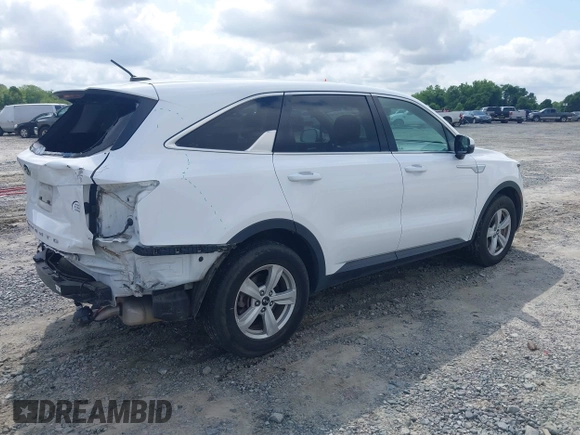2021 Kia Sorento LX z VIN 5XYRG4LC6MG022343, wystawiony jako IAAI lot #42139411 z przebiegiem 67 266 mil mil oraz . Historia ofert i sprzedaży dostępna na DreamBid. Obrazek 4.