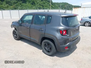 2017 Jeep Renegade Sport with VIN ZACCJBAB7HPG36829, listed as a IAAI auction lot 39881153 with 124,471 mi miles and . Bid and sale history available at carsss.com. Image 3.