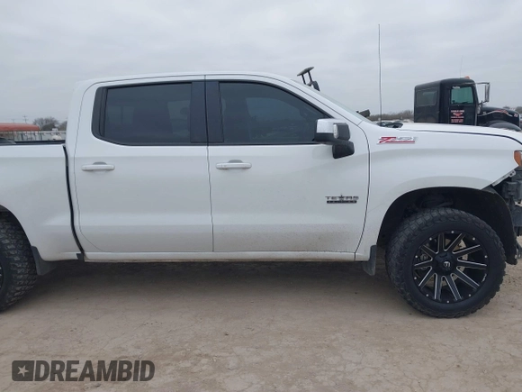2021 Chevrolet Silverado 1500 LT with VIN 3GCUYDED9MG210269, listed as a IAAI auction lot 41630134 with 96,127 mi miles. Bid and sale history available at carsss.com. Image 14.