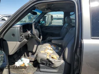 2001 Chevrolet Suburban LS with VIN 3GNEC16T21G275877, listed as a Copart auction lot 69252714 with 268,769 mi miles and Salvage Title. Bid and sale history available at carsss.com. Image 7.