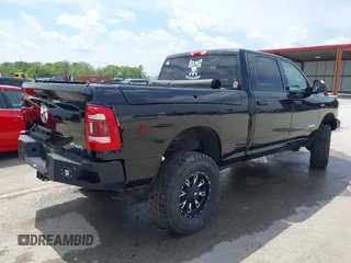 2020 Ram 2500 Tradesman with VIN 3C6UR5CJXLG267291, listed as a IAAI auction lot 42002310 with 89,706 mi miles and . Bid and sale history available at DreamBid. Image 4.