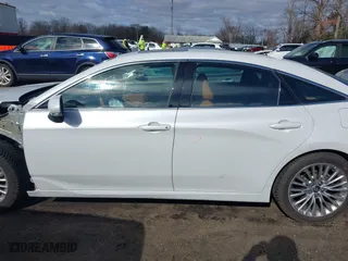 2020 Toyota Avalon Limited with VIN 4T1DZ1FB9LU043377, listed as a IAAI auction lot 41727905 with 34,998 mi miles. Bid and sale history available at carsss.com. Image 14.