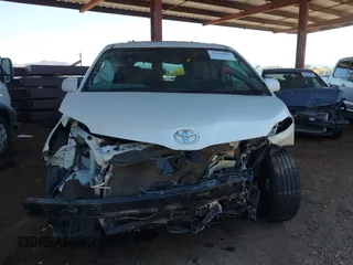 2017 Toyota Sienna XLE Auto Access Seat with VIN 5TDYZ3DC3HS849191, listed as a IAAI auction lot 42138309 with 80,324 mi miles and . Bid and sale history available at DreamBid. Image 6.