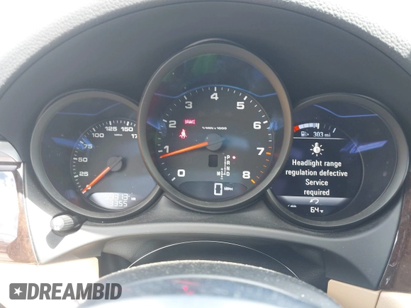 2018 Porsche Macan with VIN WP1AA2A57JLB02790, listed as a IAAI auction lot 42001685 with 59,313 mi miles. Bid and sale history available at carsss.com. Image 7.