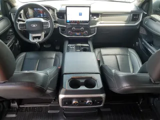 2022 Ford Expedition Max XLT z VIN 1FMJK1HT1NEA32142, wystawiony jako Copart lot #62789404 z przebiegiem 17 129 mil mil oraz Szkoda całkowita • Salvage title. Historia ofert i sprzedaży dostępna na DreamBid. Obrazek 8.