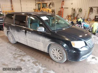 2013 Chrysler Town & Country Touring-L with VIN 2C4RC1CG5DR712173, listed as a IAAI auction lot 42071058 with 254,082 mi miles. Bid and sale history available at carsss.com. Image 1.