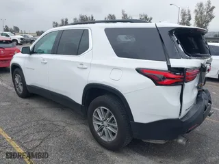 2023 Chevrolet Traverse LT Cloth with VIN 1GNEVGKW1PJ180490, listed as a IAAI auction lot 41786249 with 50,582 mi miles. Bid and sale history available at carsss.com. Image 3.