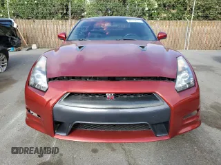 2015 Nissan GT-R Premium z VIN JN1AR5EF9FM280350, wystawiony jako Copart lot #58313634 z przebiegiem 83 387 mil mil oraz Szkody całkowita. Historia ofert i sprzedaży dostępna na DreamBid. Obrazek 5.