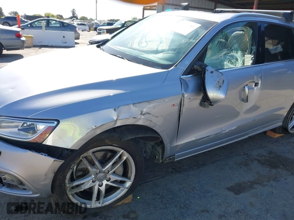 2016 Audi Q5 Prestige z VIN WA1W7AFP0GA112358, wystawiony jako IAAI lot #42085761 z przebiegiem 128 598 mil mil oraz . Historia ofert i sprzedaży dostępna na DreamBid. Obrazek 6.