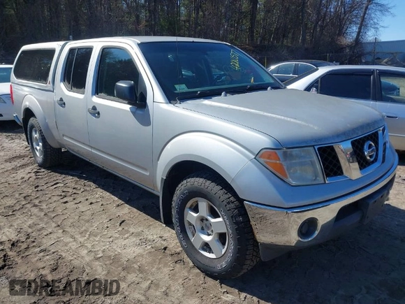 2007 Nissan Frontier SE with VIN 1N6AD09W97C423696, listed as a IAAI auction lot 42010577 with 117,096 mi miles. Bid and sale history available at carsss.com. Image 1.