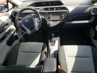2013 Toyota Prius One with VIN JTDKDTB32D1549351, listed as a Copart auction lot 52622795 with 154,773 mi miles and Salvage Title. Bid and sale history available at DreamBid. Image 8.