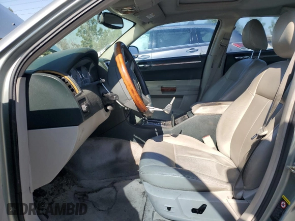 2005 Chrysler 300 with VIN 2C3AA53G45H528705, listed as a Copart auction lot 55176745 with 172,422 mi miles and Clean Title. Bid and sale history available at carsss.com. Image 7.