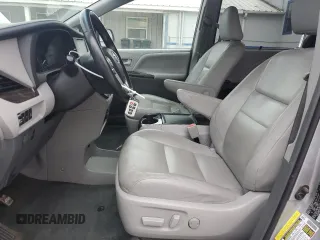 2016 Toyota Sienna XLE with VIN 5TDYK3DC8GS707910, listed as a Copart auction lot 58418535 with 161,527 mi miles and Salvage title. Bid and sale history available at DreamBid. Image 7.